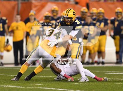 Thumbnail 3 in St. Ignatius vs. St. Edward photogallery.