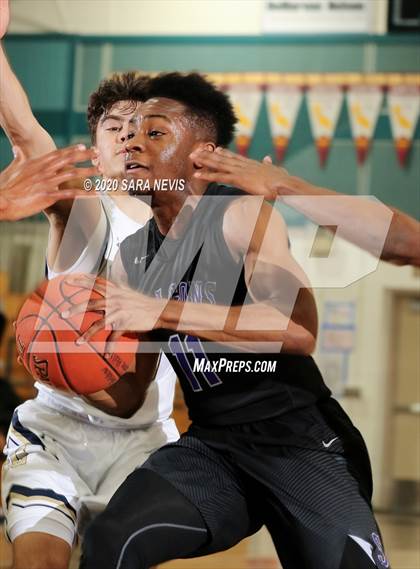 Thumbnail 3 in Elk Grove vs. Sacramento photogallery.
