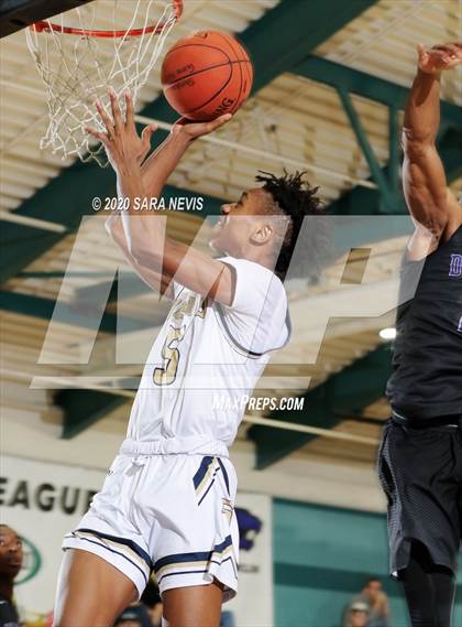 Thumbnail 3 in Elk Grove vs. Sacramento photogallery.