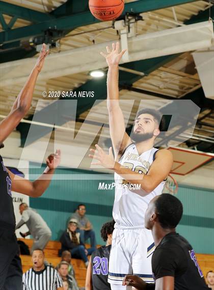 Thumbnail 3 in Elk Grove vs. Sacramento photogallery.