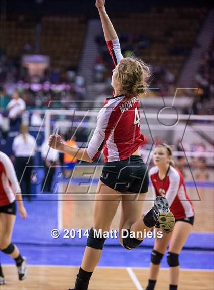 Thumbnail 2 in Montrose vs. Valor Christian (CHSAA 4A Playoff) photogallery.