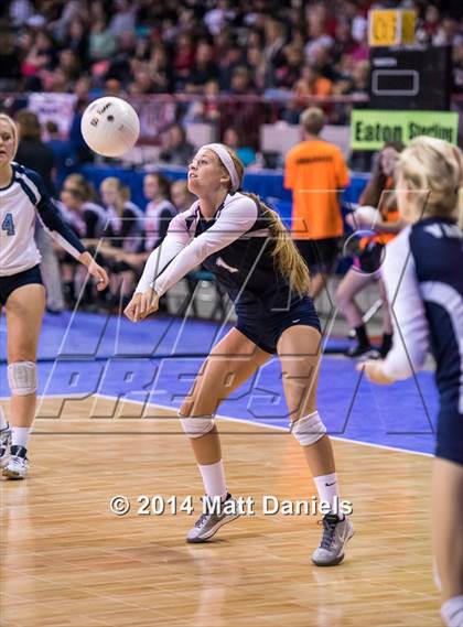 Thumbnail 1 in Montrose vs. Valor Christian (CHSAA 4A Playoff) photogallery.