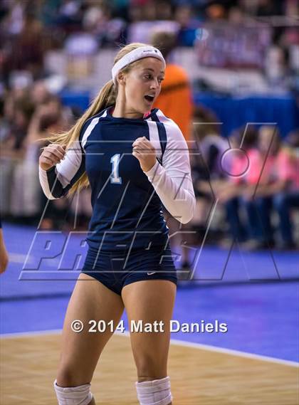 Thumbnail 2 in Montrose vs. Valor Christian (CHSAA 4A Playoff) photogallery.
