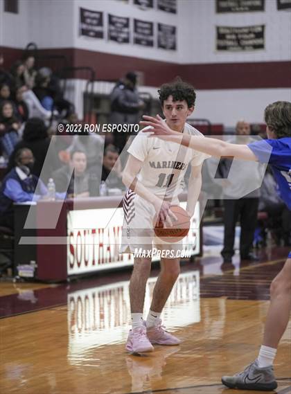 Thumbnail 3 in Riverhead vs Southampton ( Holiday Classic ) photogallery.