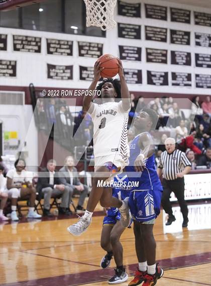 Thumbnail 2 in Riverhead vs Southampton ( Holiday Classic ) photogallery.