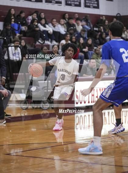 Thumbnail 3 in Riverhead vs Southampton ( Holiday Classic ) photogallery.