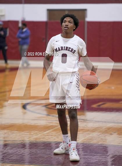 Thumbnail 3 in Riverhead vs Southampton ( Holiday Classic ) photogallery.