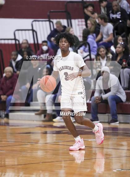 Thumbnail 1 in Riverhead vs Southampton ( Holiday Classic ) photogallery.