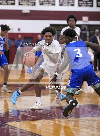 Thumbnail 1 in Riverhead vs Southampton ( Holiday Classic ) photogallery.
