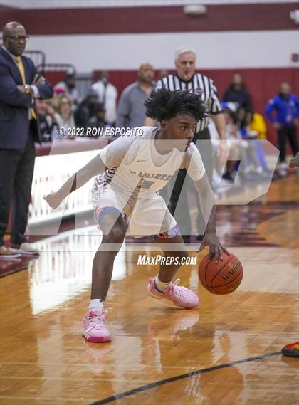 Thumbnail 2 in Riverhead vs Southampton ( Holiday Classic ) photogallery.