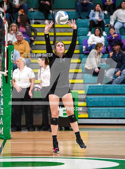 Thumbnail 2 in D'Hanis vs Round Top-Carmine (UIL 1A Region IV Semifinal) photogallery.