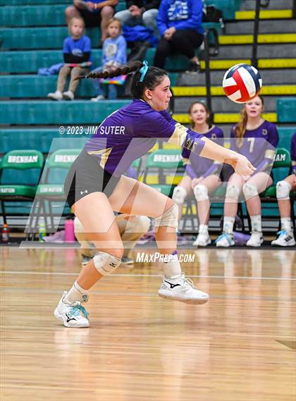 Thumbnail 3 in D'Hanis vs Round Top-Carmine (UIL 1A Region IV Semifinal) photogallery.
