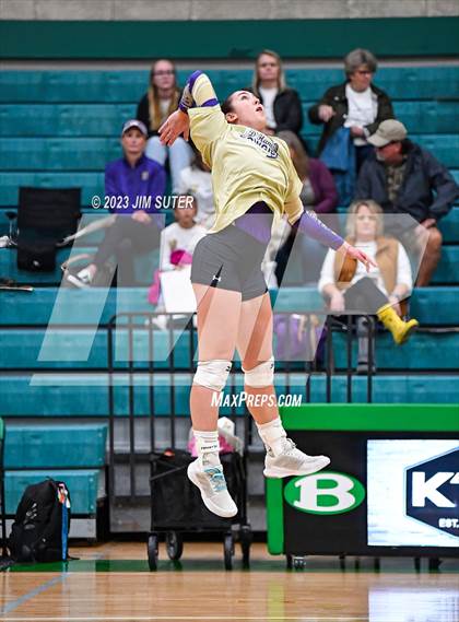 Thumbnail 3 in D'Hanis vs Round Top-Carmine (UIL 1A Region IV Semifinal) photogallery.