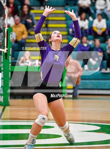 Thumbnail 3 in D'Hanis vs Round Top-Carmine (UIL 1A Region IV Semifinal) photogallery.