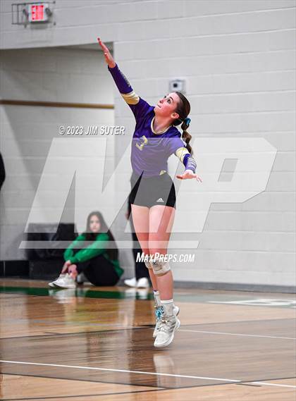 Thumbnail 3 in D'Hanis vs Round Top-Carmine (UIL 1A Region IV Semifinal) photogallery.