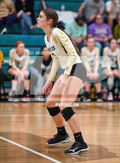 Thumbnail 2 in D'Hanis vs Round Top-Carmine (UIL 1A Region IV Semifinal) photogallery.
