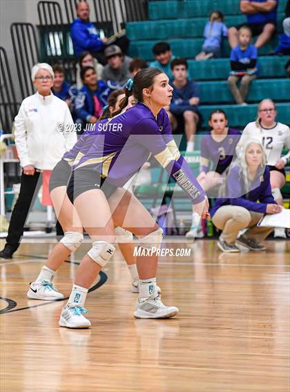 Thumbnail 1 in D'Hanis vs Round Top-Carmine (UIL 1A Region IV Semifinal) photogallery.