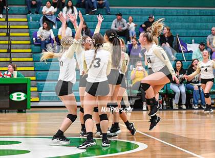 Thumbnail 1 in D'Hanis vs Round Top-Carmine (UIL 1A Region IV Semifinal) photogallery.