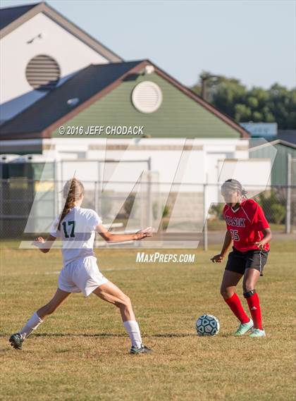 Thumbnail 3 in Masuk @ New Milford photogallery.