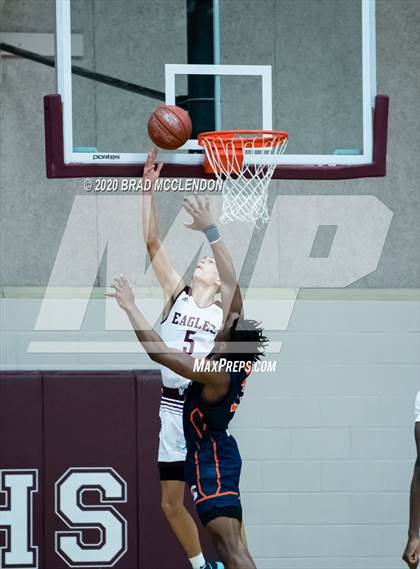 Thumbnail 3 in Sachse vs Rowlett photogallery.