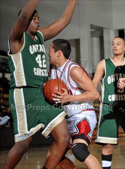 Thumbnail 3 in Ontario Christian vs. Glendora (So Cal Shootout) photogallery.