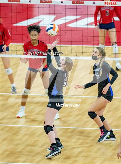 Thumbnail 1 in Neuse Charter vs. Union Academy (NCHSAA 1A Final) (2 of 2) (the Game) photogallery.