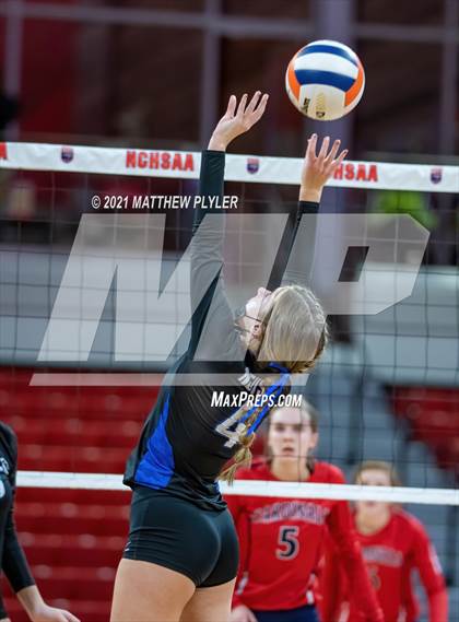 Thumbnail 3 in Neuse Charter vs. Union Academy (NCHSAA 1A Final) (2 of 2) (the Game) photogallery.