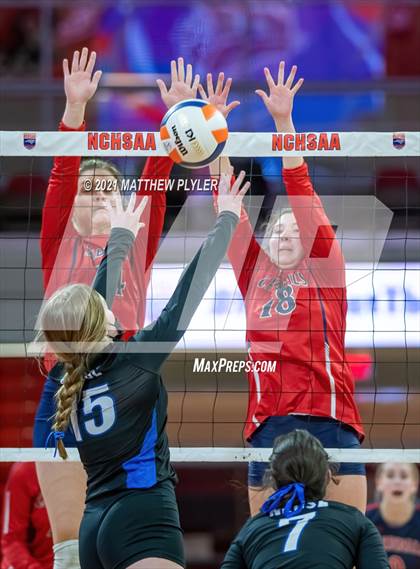 Thumbnail 1 in Neuse Charter vs. Union Academy (NCHSAA 1A Final) (2 of 2) (the Game) photogallery.