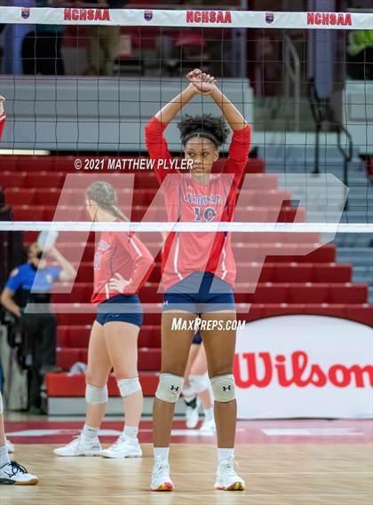 Thumbnail 2 in Neuse Charter vs. Union Academy (NCHSAA 1A Final) (2 of 2) (the Game) photogallery.