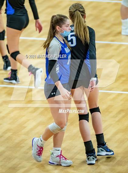 Thumbnail 2 in Neuse Charter vs. Union Academy (NCHSAA 1A Final) (2 of 2) (the Game) photogallery.