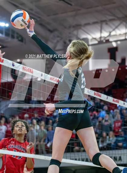 Thumbnail 1 in Neuse Charter vs. Union Academy (NCHSAA 1A Final) (2 of 2) (the Game) photogallery.