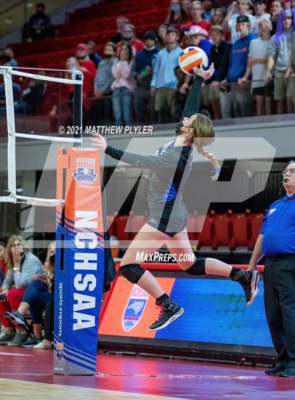 Thumbnail 1 in Neuse Charter vs. Union Academy (NCHSAA 1A Final) (2 of 2) (the Game) photogallery.