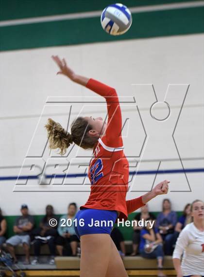 Thumbnail 3 in Long Beach Poly @ Los Alamitos (Durango Fall Classic) photogallery.