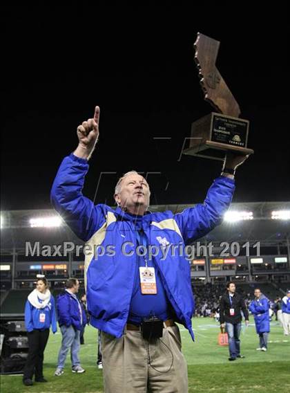 Thumbnail 1 in Bellarmine vs. Santa Margarita (CIF State D1 Final) photogallery.