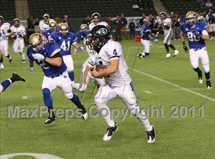 Thumbnail 3 in Bellarmine vs. Santa Margarita (CIF State D1 Final) photogallery.