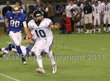 Thumbnail 2 in Bellarmine vs. Santa Margarita (CIF State D1 Final) photogallery.