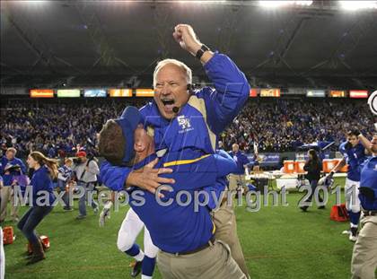 Thumbnail 2 in Bellarmine vs. Santa Margarita (CIF State D1 Final) photogallery.