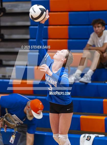 Thumbnail 1 in Valley Christian vs. Thatcher (Westwood TOC) photogallery.