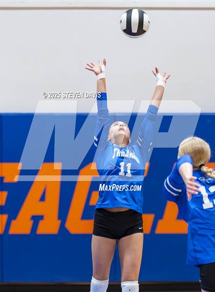 Thumbnail 2 in Valley Christian vs. Thatcher (Westwood TOC) photogallery.