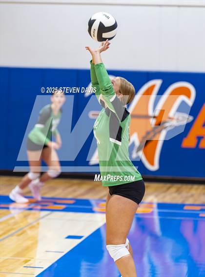 Thumbnail 2 in Valley Christian vs. Thatcher (Westwood TOC) photogallery.