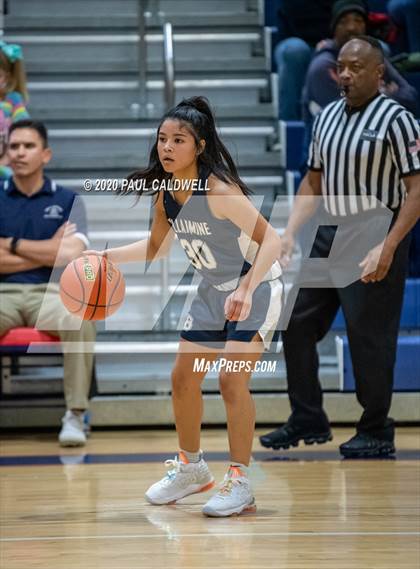 Thumbnail 3 in Bellarmine Prep vs. Skyview (WIAA 4A Quarterfinal) photogallery.