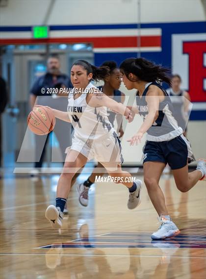 Thumbnail 2 in Bellarmine Prep vs. Skyview (WIAA 4A Quarterfinal) photogallery.