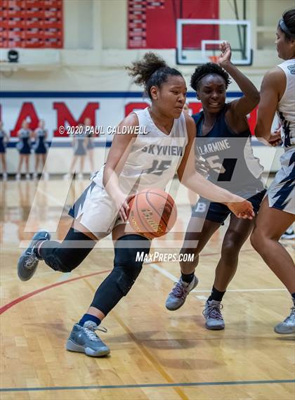 Thumbnail 2 in Bellarmine Prep vs. Skyview (WIAA 4A Quarterfinal) photogallery.