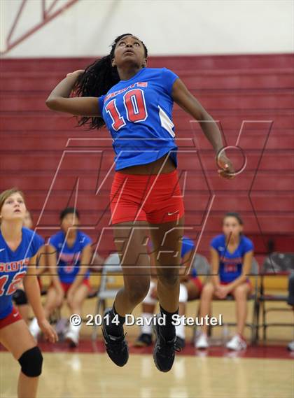 Thumbnail 2 in Highlands @ Encina Prep photogallery.