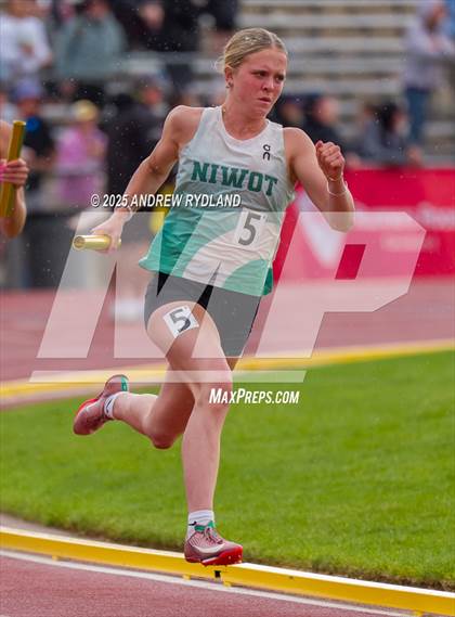 Thumbnail 1 in CHSAA State Championships (4 x 400m Finals) photogallery.