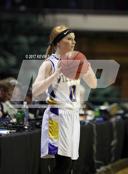 Thumbnail 2 in Kit Carson vs. Fleming (CHSAA 1A Final) photogallery.