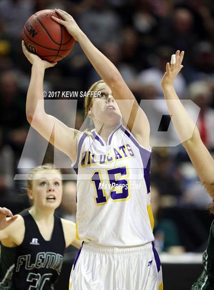 Thumbnail 1 in Kit Carson vs. Fleming (CHSAA 1A Final) photogallery.