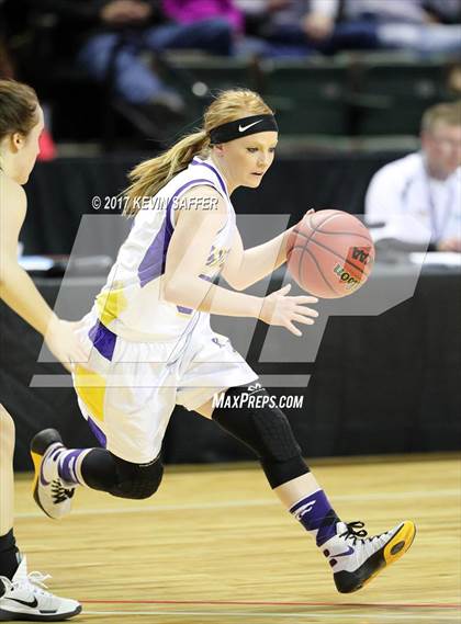 Thumbnail 1 in Kit Carson vs. Fleming (CHSAA 1A Final) photogallery.