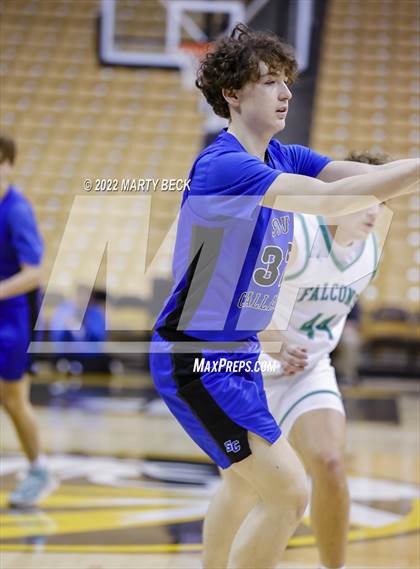 Thumbnail 2 in Blair Oaks vs South Callaway (Norm Stewart Classic) photogallery.