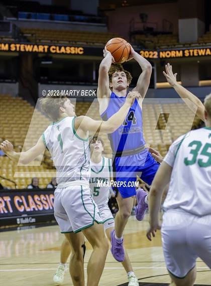 Thumbnail 2 in Blair Oaks vs South Callaway (Norm Stewart Classic) photogallery.